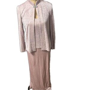 Alex Evenings (Neiman Marcus) 2 pc Flattering Gown  NWOT